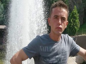 Şehit Güngör’ün baba evine Türk bayrakları asıldı