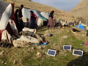 Göçerlerin zorlu dönüş yolculuğu başladı