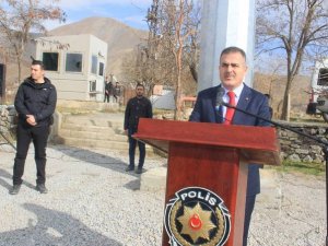 Kaletepe zirvesine 50 metre yüksekliğinde bayrak dikildi