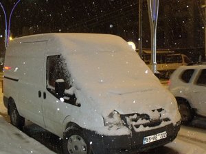 Kar yağışı hayatı olumsuz etkiledi