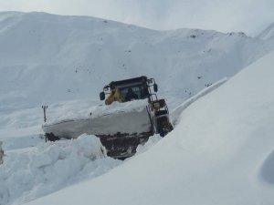 Hakkari-Şırnak karayolu ulaşıma açıldı