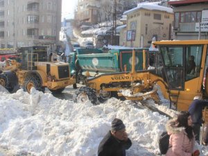 Hakkari belediyesinden kış mesaisi