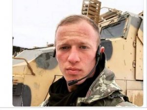 Kaza kurşunuyla yaralanan asker şehit düştü