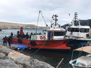 Tekne battı: 1 ölü, 1 kayıp