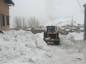 Hakkari’de 36 yerleşim yeri kapandı