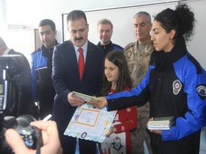 Hakkari’de 70.674 öğrenci karne heyecanı yaşadı