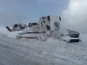 Kayak merkezinde mahsur kalan 200 kişi kurtarıldı