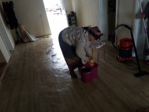 Hakkarili Akın ailesi kış ortasında açıkta kaldı
