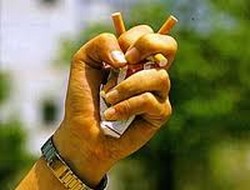 Sigarayı bırak, parasını Afrika'ya gönder