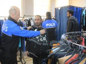 Kanka Polis Mağazası engellileri sevindirdi