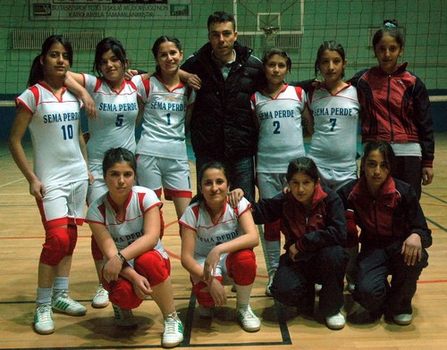 VOLEYBOL HEYECANI SÜRÜYOR
