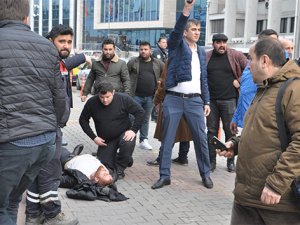 Gazeteciye adliye çıkışı silahlı saldırı