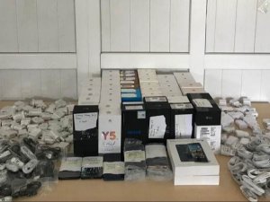 115 adet cep telefonu ele geçirildi