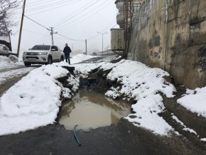 Çamurlu akan içme suyu şebekesi onarıldı