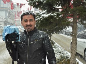 Hakkari’de Mart ayında lapa lapa kar yağdı