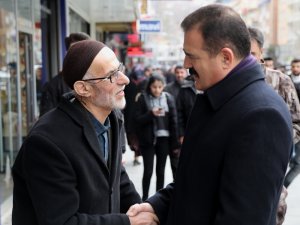 Vali Akbıyık, vatandaşın Miraç kandilini kutladı