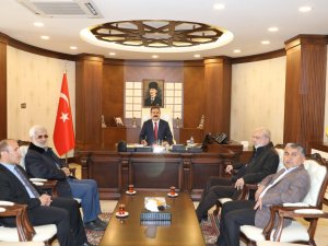 Araştırmacı Yazar Kayan'da Hakkari'ye ziyaret...