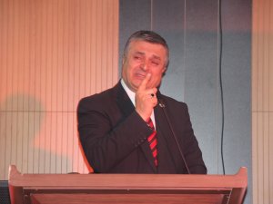 Hakkari’de Şehit Teğmen Özatak sergisi açıldı