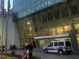 Doktor odasında ölü bulundu