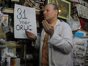 31 yıldır kesintisiz oruç tutuyor