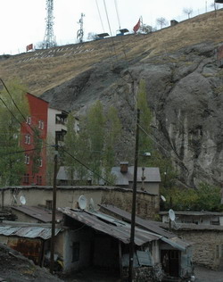 ELEKTRİK KESİNTİLERİNE TEPKİ