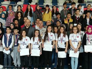 Vanlı öğrenciler bölge birincisi oldu