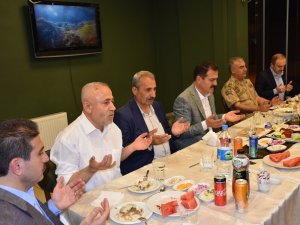 Başkan Demirci'den Protokole İftar Yemeği