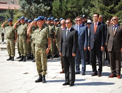 Hakkari'de gaziler günü kutlandı