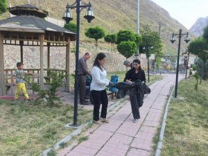 Belediye Meclis Üyelerinden Örnek Davranış!