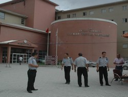 Hakkari beyin cerrahı bekliyor