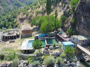 Beytüşşebap  Zümrüt Kaplıcaları…