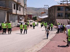 Temiz bir Yüksekova için çevre temizliği kampanyası