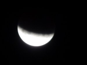 Yüksekova’da ‘’Parçalı Ay Tutulması’’ Görüntülendi