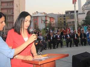 Ankaralı kadınlar Hakkari’de misket oyunu oynadı