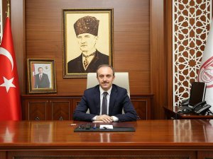 Türkiye’nin en genç valisi Epcim göreve başladı