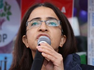 HDP'li başkan adayı ile birlikte 7 kişi gözaltına alındı...