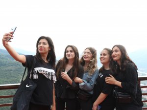 5 metre yükseklikteki salıncağa ilgisi yoğun oldu