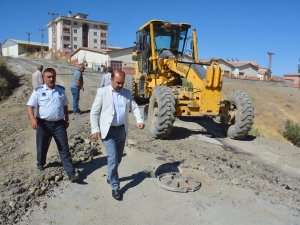 Belediye okul yollarının onarımına öncelik verdi