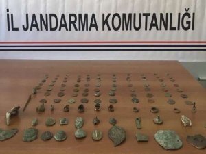 Roma dönemine ait tarihi eserler ele geçirildi