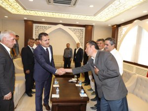 Vali Akbıyık muhtarlarla bir araya geldi