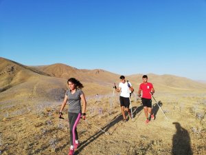 Kış sporları için karsız dağlarda antrenman