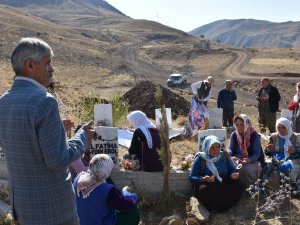 Geçitli'deki patlamada ölen 9 sivil dualarla anıldı