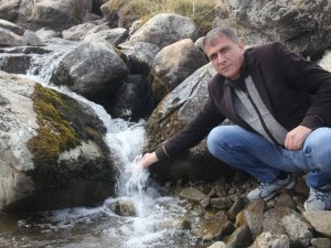 Karlı dağlarda zorlu içme suyu çalışması