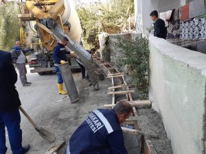 Belediye ekipleri su kanallarında çalışma başlattı