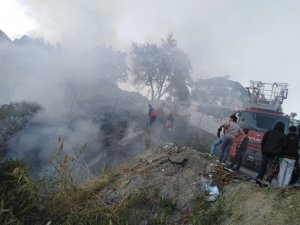 Hakkari’de korkutan anız yangını