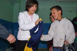 60 ÖĞRENCİYE SPOR MALZEMESİ DAĞITILDI