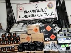 Irak sınırında cephanelik ele geçirildi