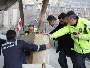 Merzan virajına beton bariyer bırakıldı