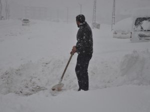 Cadde ve kaldırımlara kar atanlara ceza