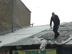 Hakkari beyaza büründü